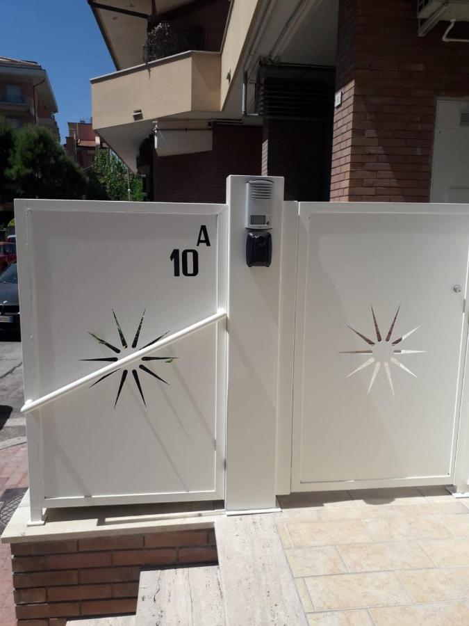B&B Lido Apartament 10A 시비타노바 마르셰 외부 사진