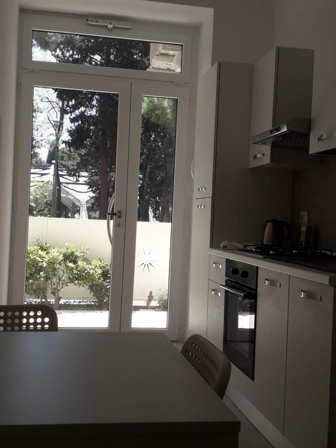 B&B Lido Apartament 10A 시비타노바 마르셰 외부 사진