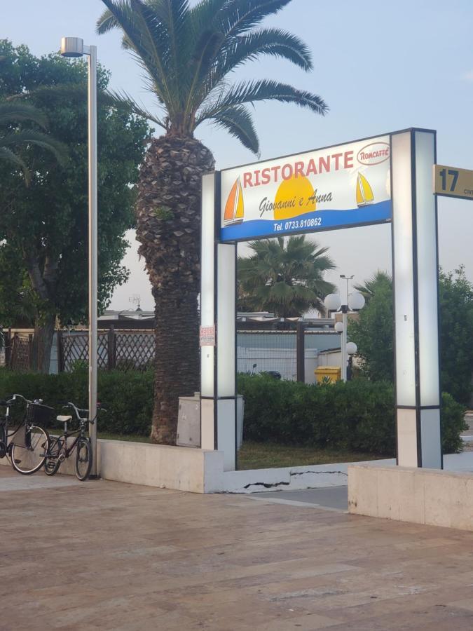 B&B Lido Apartament 10A 시비타노바 마르셰 외부 사진